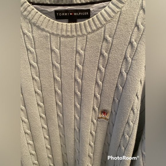 Tommy Hilfiger - Picture 2 of 7